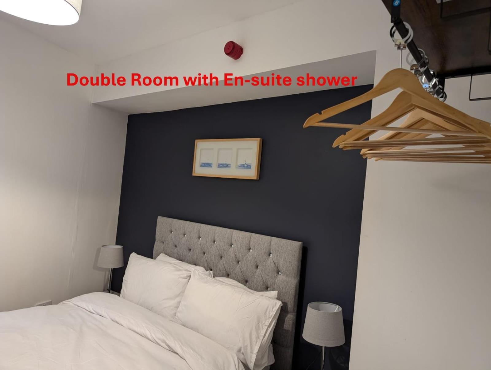 Blok 3 -Jacuzzi Suites, Apartment & Ensuite Rooms Blackpool Exterior foto